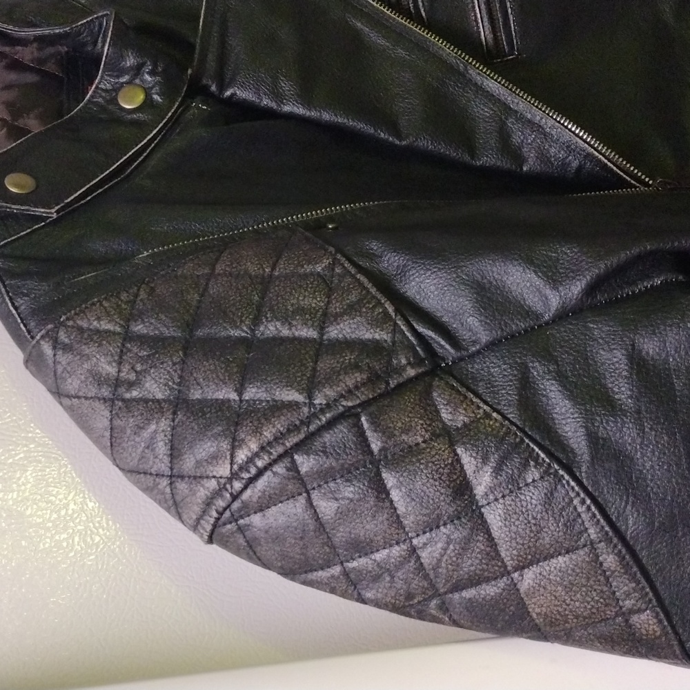Leather Jacket - Picture 4 of 5